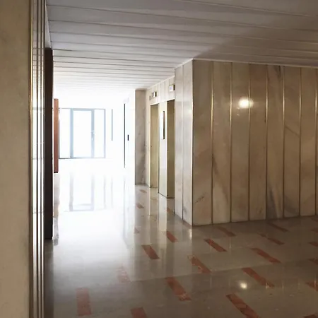 Apartment Comecasa Prestigious Turati Milan