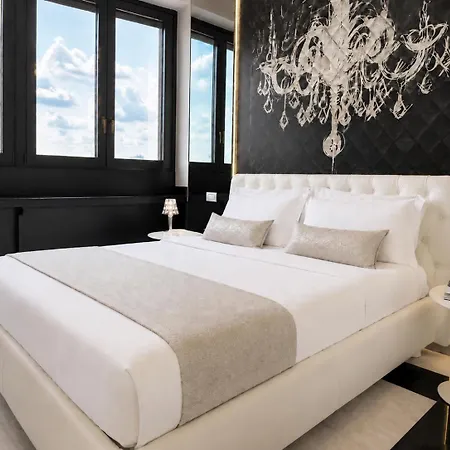 Comecasa Prestigious Turati Apartment Milan